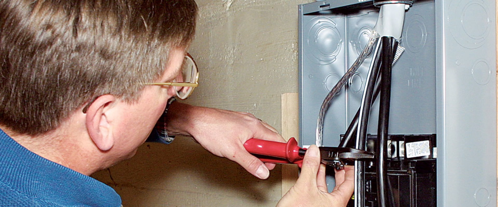 Multi-location scheduling options for electricians